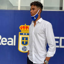 Eto'o senior starred for barcelona, inter milan, chelsea and everton. Etienne Eto O Pineda Home Facebook