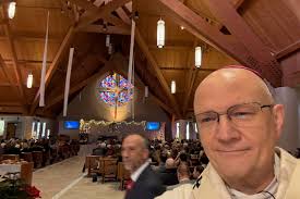 Archbishop's Gala returns in person, raises funds and hope for seminary's  future