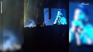 Read on for what happened to the weekend's face makeup and plastic surgery prosthetics ahead of the big game. Fans Think The Weeknd S Save Your Tears Plastic Surgery Is A Dig At Ex Bella Hadid