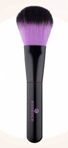 1 pinceau eventail, 1 pinceau poudre, 1 pinceau blush biseauté, 1 pinceau duo. Pinceau Poudre Essence Beaute Test Beaute Test