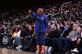 Spike lee says he's done going to knicks games this season after an incident with madison square new york knicks superfan spike lee won't be at his usual courtside seat for the rest of the season as. Nba Celebrities Who Is The Biggest Fan Of Each Team Page 20