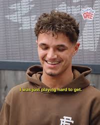 Amelia Dimoldenberg bætti við nýrri...