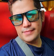 Mag dinner daw kami sa FIREFLY Rooftop tapos ka kanta ako doon hahaha.  Gadugang abno mo pag upod mo mga bata mo 😁