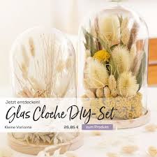 Rustikale dekoration mit holzbrett › wohncore. Glasglocke Mit Trockenblumen Selbst Dekorieren Diy Idee Im Boho Stil Blumigo