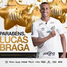 Parabéns, Lucas Braga! Nosso atacante comemora mais um ano de vida. Pra  cima deles! ⚪⚫ 👏🥳 · Santos Futebol Clube · Facebook