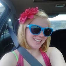 Andrea Holcombe's Instagram, Twitter & Facebook