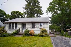 Apply this to bodypart training and it''s sort of like splitting it into just two workouts. For Sale 87 Hollis St Brockton Ma 02302 3 Beds 1 Full Bath 299 999 Mls 72845180
