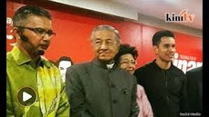 Controversial universiti utara malaysia (uum) senior lecturer dr kamarul zaman yusoff claims that he is a victim of lies, deceit and character assassination. Diketawa Netizen Pensyarah Nafi Terkucil Berhadapan Dr M Youtube