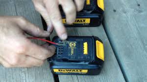 Black And Decker 20v Lithium Battery Charger Flashing Green Dewalt Battery Charging Fix Youtube