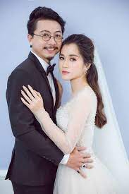 Lâm vỹ dạ xếp hạng nổi tiếng thứ 2522 trên thế giới và thứ 279 trong danh sách diễn viên nổi tiếng. Lam Vá»¹ Dáº¡ Va Há»©a Minh Ä'áº¡t Ham Nong Tinh Cáº£m Tháº¿ Nao Cho 10 NÄƒm Hon Nhan Baogiaothong Vn