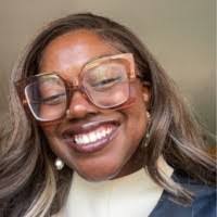 Emily Muma's Instagram, Twitter & Facebook