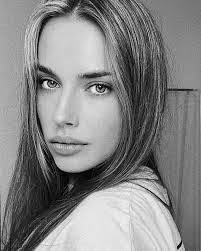 Anita Petty's Instagram, Twitter & Facebook