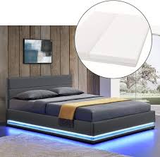 Unser vielfältiges sortiment ermöglicht dir ein bett mit lattenrost und matratze entsprechend deiner eigenen bedürfnisse zu finden. Pin Auf Polsterbetten