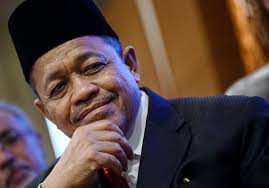 Pengerusi perikatan nasional backbenchers (pnbbc), datuk seri shahidan kassim, berkata pencerahan daripada kepemimpinan umno sebelum ini menyatakan bahawa ahli parlimen parti itu boleh menggunakan. Police Wrap Up Investigations Into Shahidan S Alleged Molest Of 15 Year Old Girl The Star