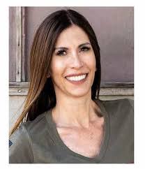 Tania Glenn's Instagram, Twitter & Facebook