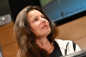 Fran Drescher Faces Leadership Test as A-Listers Push for a Deal
