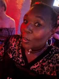 Vanessa Bell Calloway and he husband Dr.Anthony Calloway have been married  for 36 years. 🌷🥂