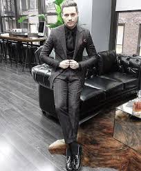 30 Best Charcoal Grey Suits With Black Shoes For Men Grey Suit Black Shoes Charcoal Gray Suit Gray Suit