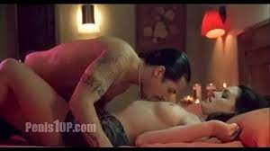 Anne Hathaway Havoc (sex in bed) - XNXX.COM