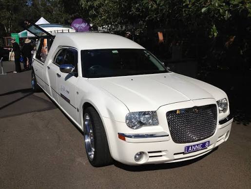 The Other Side Of Funerals: The Hearse - Telling them apart