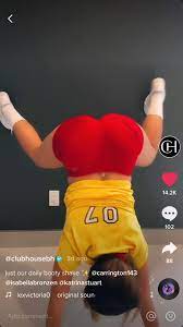 Wall twerking : r/KatrinaStuart