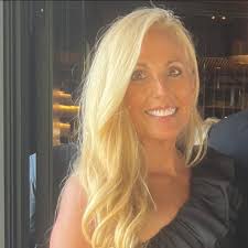 What are short and beautiful names for a girl?