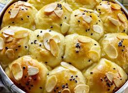 Roti canai atau roti jenis leper yang berbentuk bulat ini, merupakan satu makanan kegemaran di malaysia. Rahsia Resepi Roti Sarang Lebah Lembut Dan Sedap Blogopsi