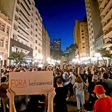 Sociedade civil organizada, movimentos sindicais e partidários estão. Manifestantes Se Reunem Em Ato Contra O Presidente Jair Bolsonaro Em Curitiba Parana G1