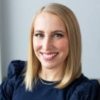 Emily Kohl's Instagram, Twitter & Facebook