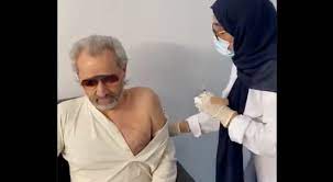 كشفت صحيفة وول ستريت جورنال الأميركية أن السلطات السعودية تفاوض الأمير المعتقل الوليد بن طلال على دفع 6 مليارات دولار مقابل الإفراج عنه، الامر الذي قد يعرض. Ø§Ù„ÙˆÙ„ÙŠØ¯ Ø¨Ù† Ø·Ù„Ø§Ù„ Ø¨Ø¹Ø¯ ØªÙ„Ù‚ÙŠÙ‡ Ù„Ù‚Ø§Ø­ ÙƒÙˆØ±ÙˆÙ†Ø§ Ø£ÙˆÙ„ Ù…Ø±Ø© Ø³Ø¹ÙˆØ¯ÙŠØ© ØªØ¹Ø·ÙŠÙ†ÙŠ Ø¥Ø¨Ø±Ø© ÙÙŠØ¯ÙŠÙˆ Ø±Ø¤ÙŠØ§ Ø§Ù„Ø¥Ø®Ø¨Ø§Ø±ÙŠ