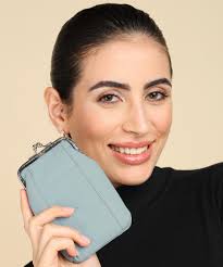 Leather Cigarette Case Pack Holder Regular or 100's Lighter Pocket by  Leatherboss (Sky Blue) : Amazon.ca: Health & Personal Care