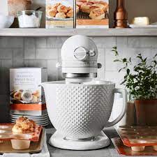 Featuring a beautiful white ceramic hobnail bowl, this mixer boasts featuring a beautiful white ceramic hobnail bowl, this mixer boasts 10 speeds and over 14 optional hub powered attachments. Kitchenaid Artisan White Mixer With Hobnail Bowl Williams Sonoma