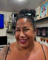 𝑻𝒉𝒓𝒆𝒂𝒅𝒍𝒆𝒔𝒔 𝑻𝒊𝒕𝒂𝒏𝒊𝒖𝒎 𝑻𝒓𝒊𝒏𝒊𝒕𝒚 𝑩𝒂𝒍𝒍  𝑪𝒍𝒖𝒔𝒕𝒆𝒓 💫 Stop by to see our jewelry selection and switch up your  look with something new once you're healed like this beautiful soul here  ✨💎 . . . . . . #