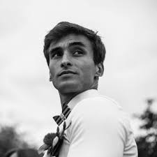 Should I have taken the supply pack to help my teammate in Helldivers?