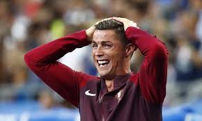 Valbuena marca o primeiro golo do jogo, na sequência de um livre direto. Portugal Derruba A Franca E Conquista A Eurocopa Pela Primeira Vez Jornal O Globo