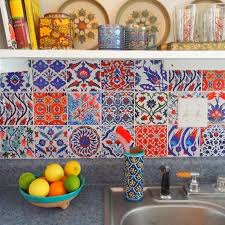 When we first looked at our house, i knew that the kitchen needed a full renovation and that i couldn't afford to do it. Diy Kitchen Backsplash Ideas