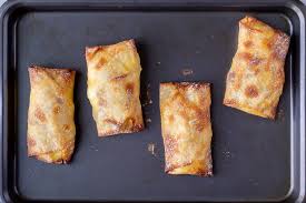 How to assemble the egg rolls. Breakfast Egg Rolls Delicious Little Bites