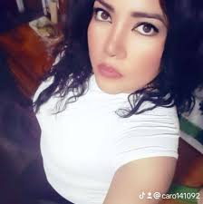 Estoy Saliendo con una madre soltera , y me está pidiendo regalo para sus 3  hijos en Navidad, qué debo hace?