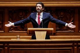 André ventura, posteriormente numa conferência de imprensa na assembleia da república afirmou, que não pagaria a multa, por esta, segundo ventura limitar a liberdade de expressão de um cidadão, de um deputado da nação e líder político. Portugal S Dauntless Andre Ventura Rattles A Lethargic Political Elite The Rio Times