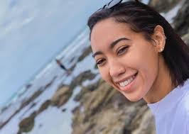 Tia Ogle's Instagram, Twitter & Facebook