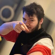 James Marriott's Instagram, Twitter & Facebook