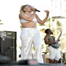 Kali Uchis pregnant: Kali Uchis reveals pregnancy in new music video - The  Economic Times