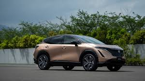 Nissan appears to have discarded every button possible in. 2022 Nissan Ariya 300 Mile Electric Suv Priced To Start Around 40 000