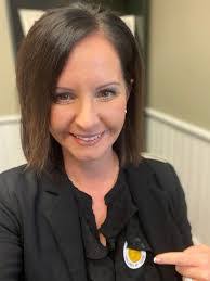 Alison Couch's Instagram, Twitter & Facebook