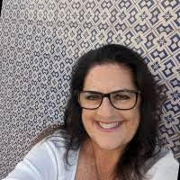 Christine Weller's Instagram, Twitter & Facebook