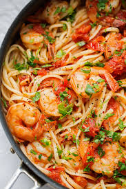 Summer Time Shrimp Pasta With Spicy Garlic And Tomatoes Sauce Dinner Recipes Dinnerrecipes Pasta Spicy Shrimp Pasta Garlic Shrimp Pasta Prawn Pasta