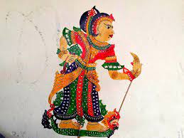Wayang kulit merupakan suatu seni persembahan melayu tradisional kelantan yang masih diminati sehingga kini. Kelantan Wayang Kulit