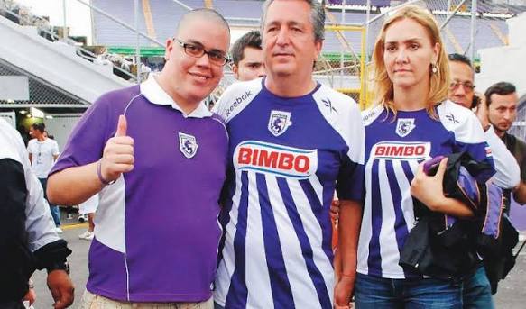 TD - #UnDiaComoHoy del 2003 el empresario Jorge Vergara compraba el Saprissa y lo salvaba de la quiebra.