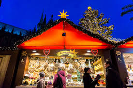 Rue de sèvres et square boucicaut. Quoi Manger Dans Les Marches De Noel Europeens Moi Mes Souliers