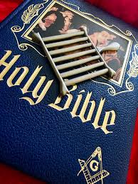 St Lawrence Large Bible Gridiron